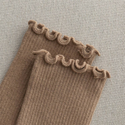 Flounce Ribbed Socks