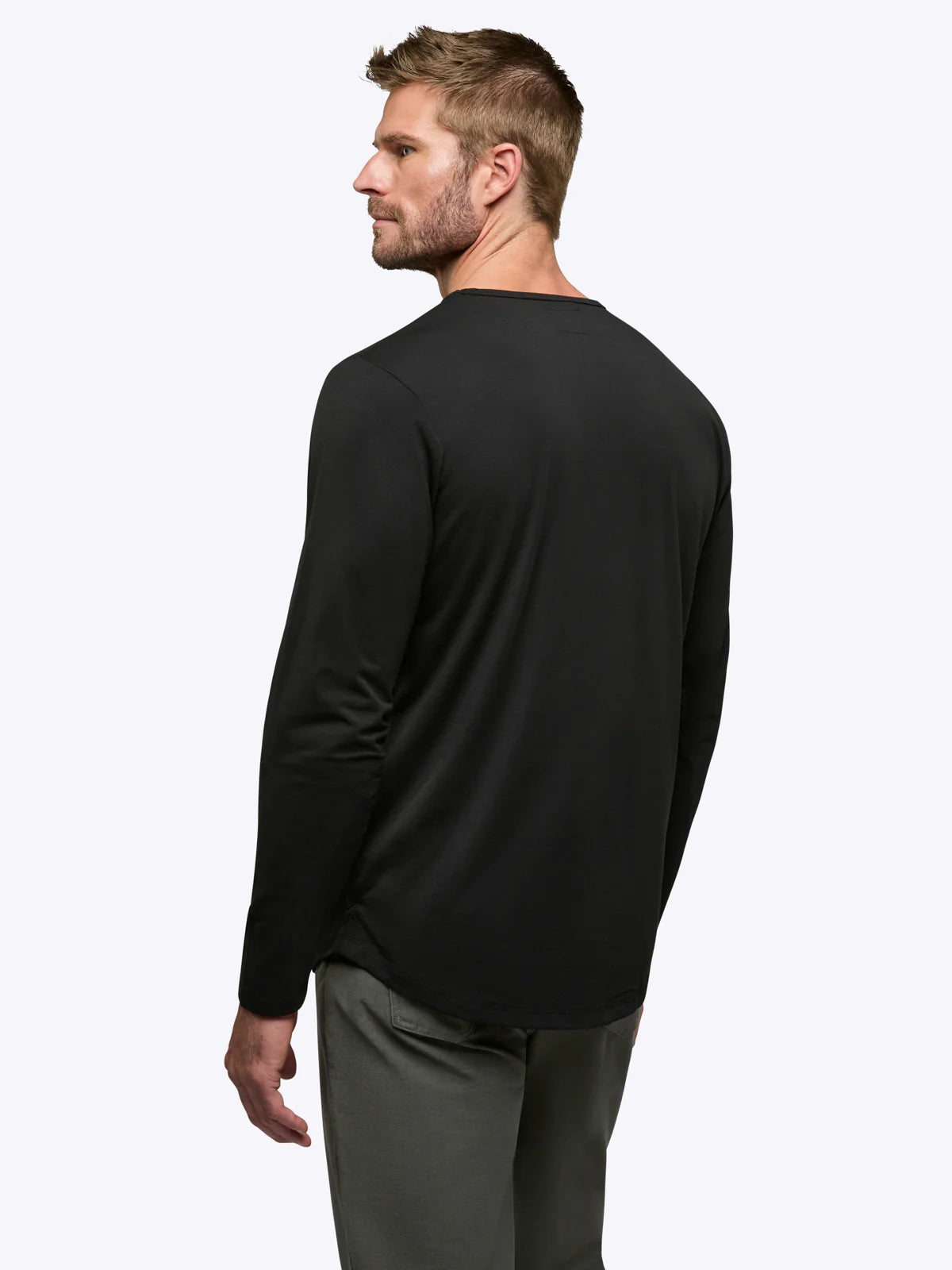 CUTS AO Long Sleeve Curve-Hem Tee