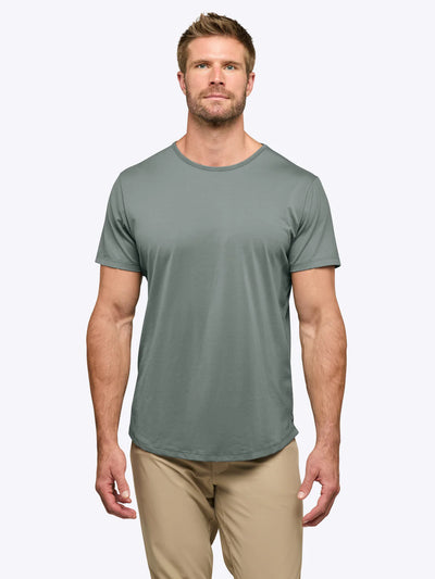CUTS AO Curve-Hem Tee
