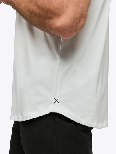 CUTS AO Curve-Hem Tee