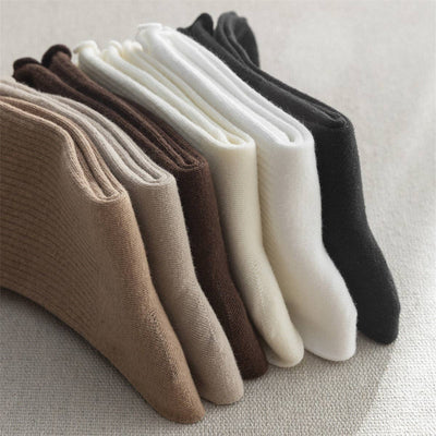 Flounce Ribbed Socks
